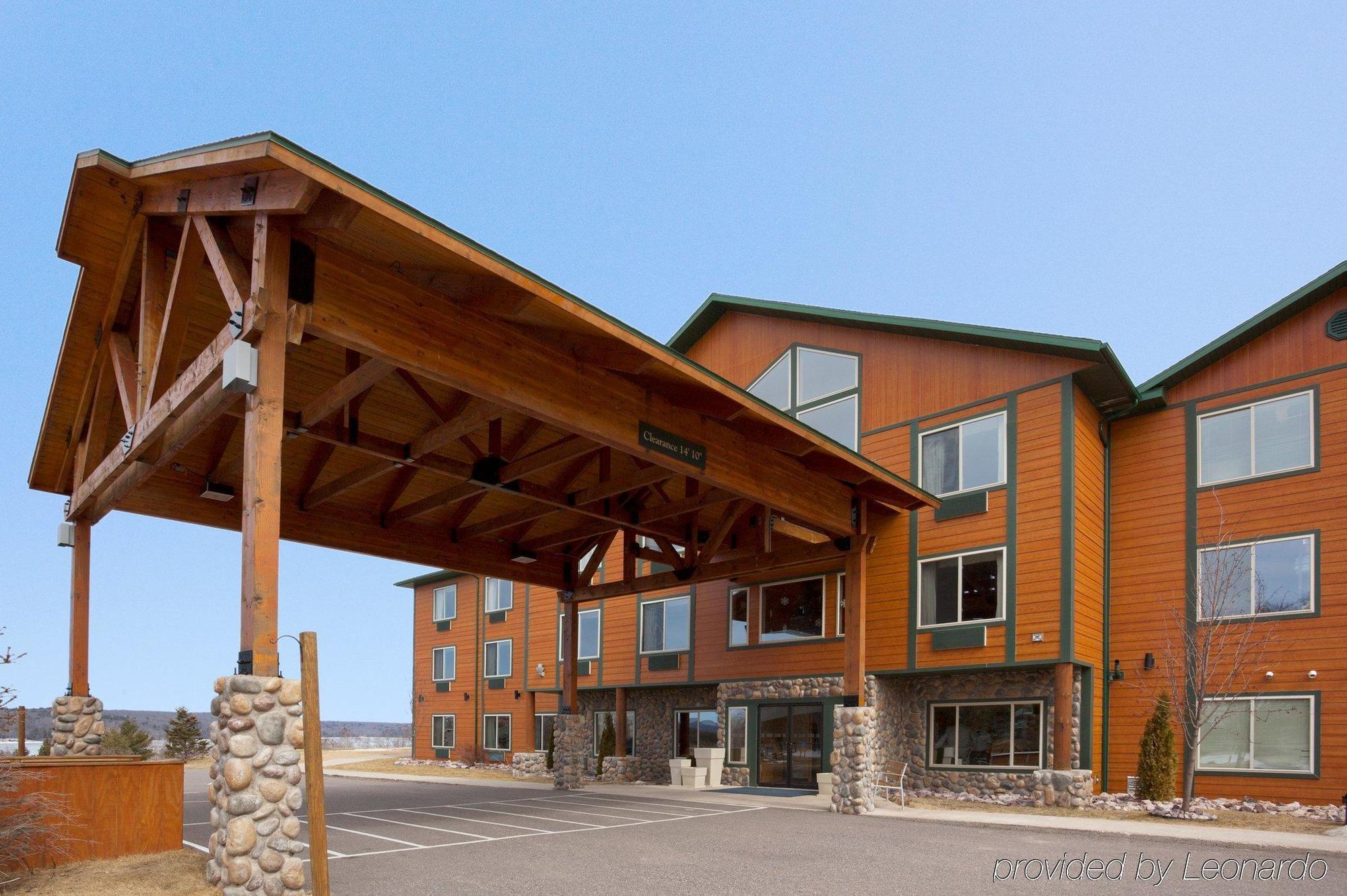 Holiday Inn Express Munising-Lakeview, An Ihg Hotel Kültér fotó