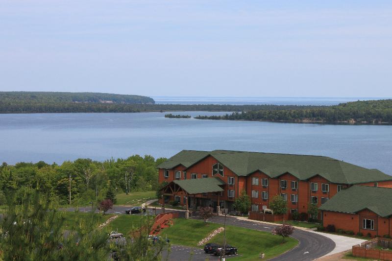 Holiday Inn Express Munising-Lakeview, An Ihg Hotel Kültér fotó